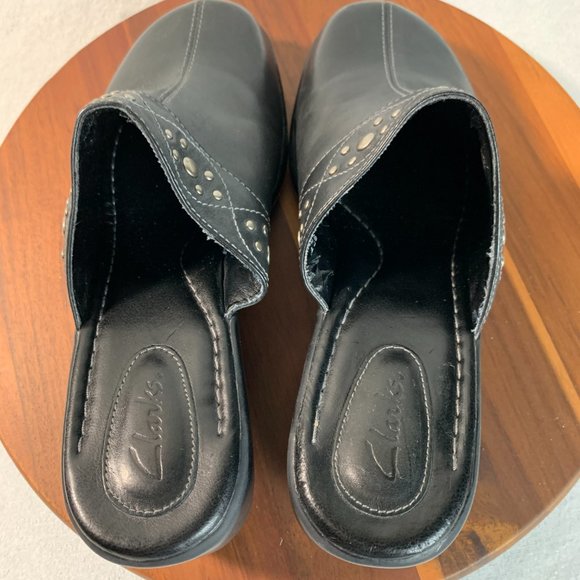 CLARKS Women's Clogs With Metal Adornments Slip on Black Leather Size 7.5 - Picture 8 of 11